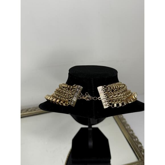 Unsigned Gold Tone Collar Bib Necklace Large Chain Link Multilayer - Picture 6 of 7